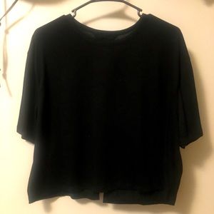 Women’s workout top